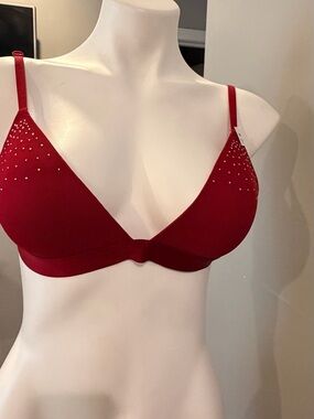 Victoria's Secret Red Crystal-Accent Wireless Triangle Bra